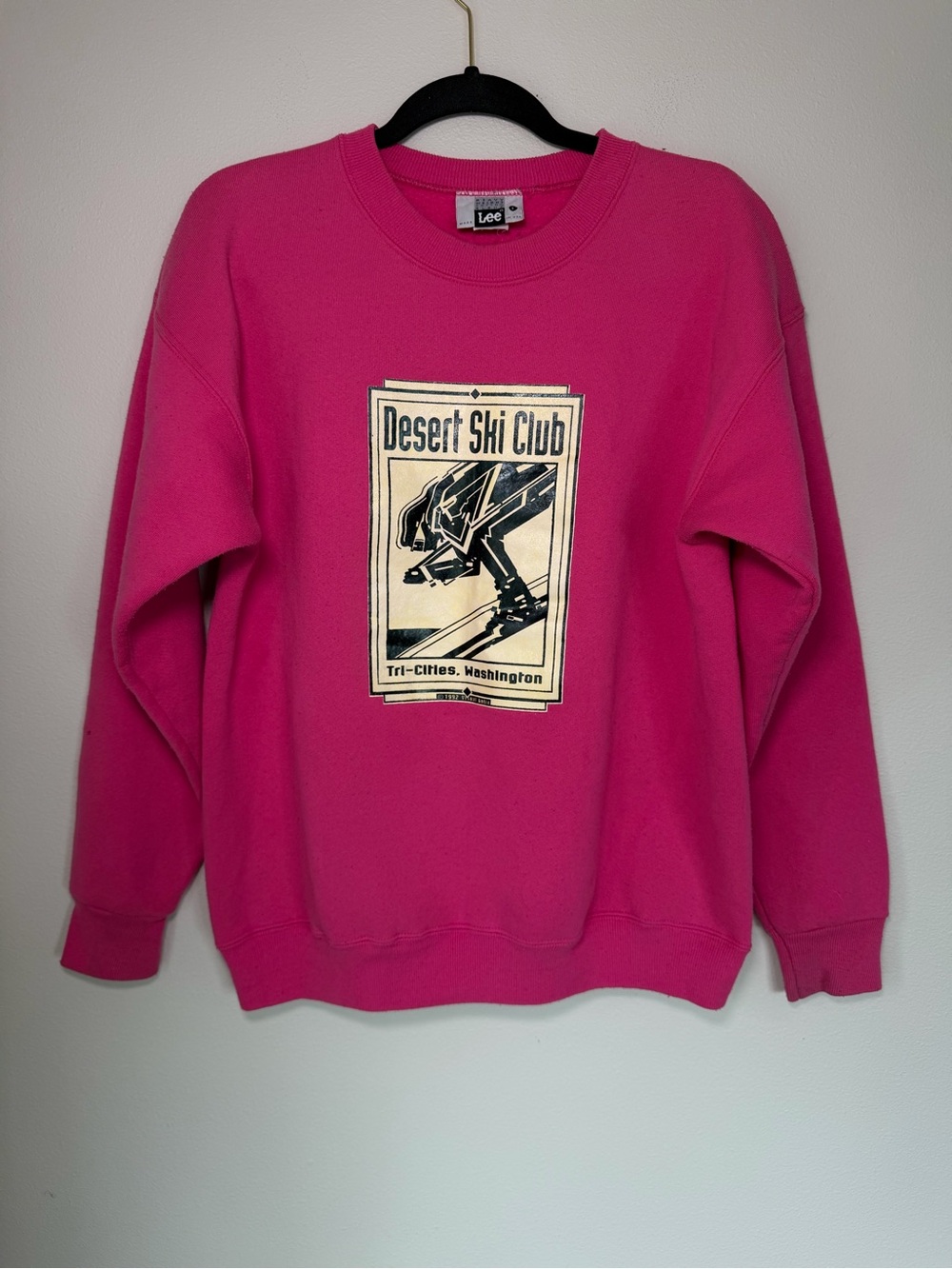 Vintage 90’s Neon Ski Club Graphic Retro Crewneck Sweatshirt Comfy Outdoors
